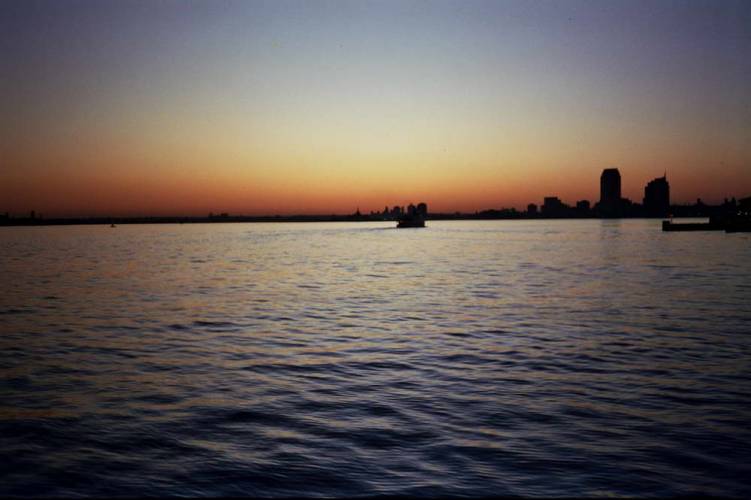 USA_1992-05-21 09-00-00_R04F07